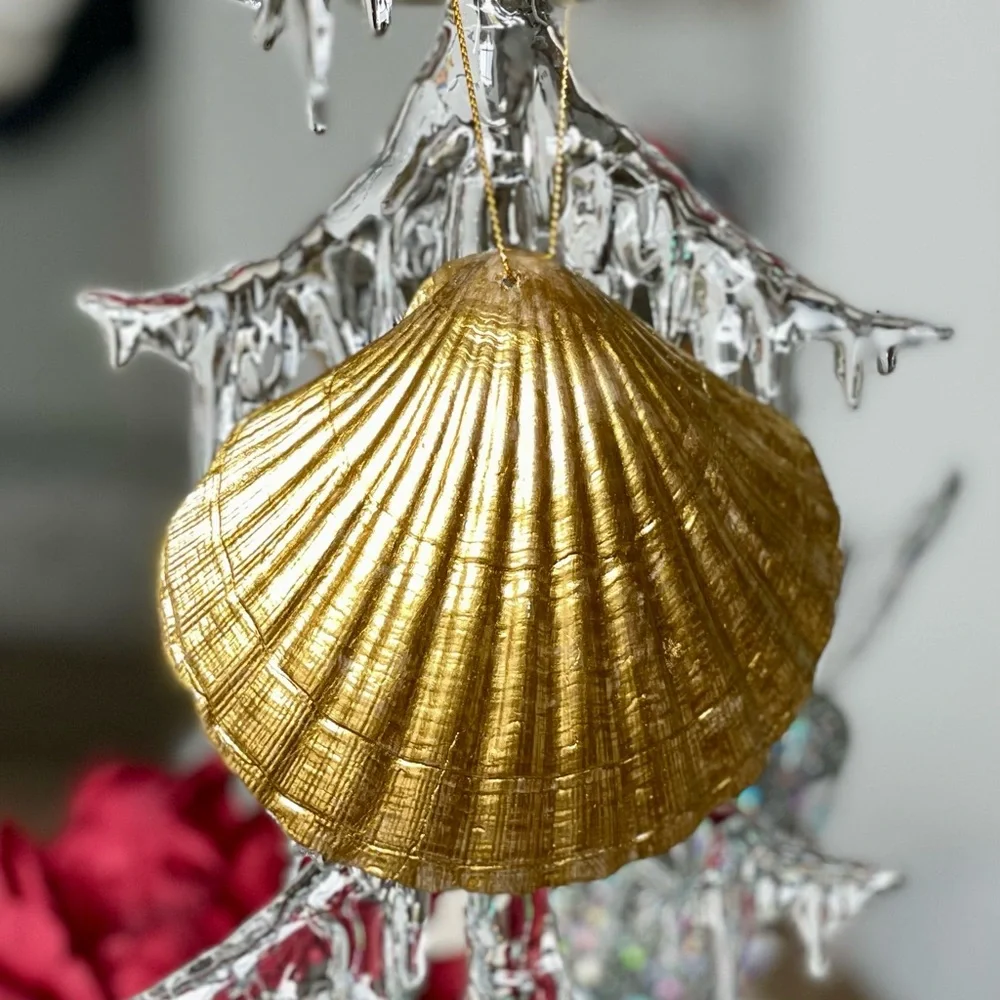 Hand Crafted Christmas Cheer Scalloped Clam Shell Ornament GIFT WRAPPED 4”